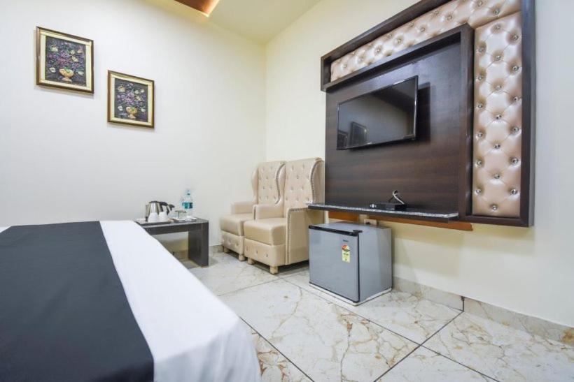 Hotel Ravi Residency Jalandhar Ngoại thất bức ảnh
