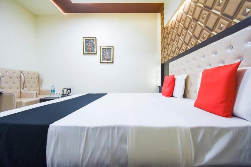 Hotel Ravi Residency Jalandhar Ngoại thất bức ảnh